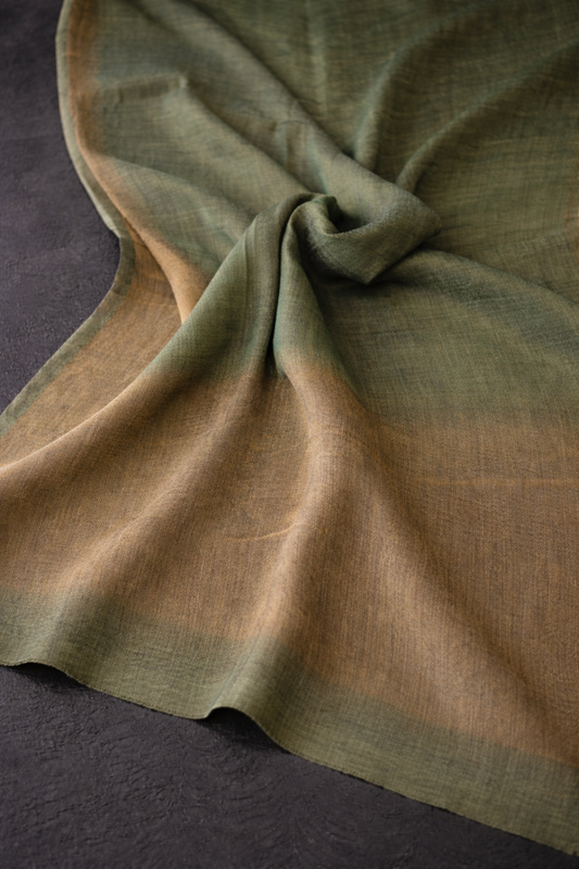 Olive zari weave pashmina stole — close-up of the zari weave