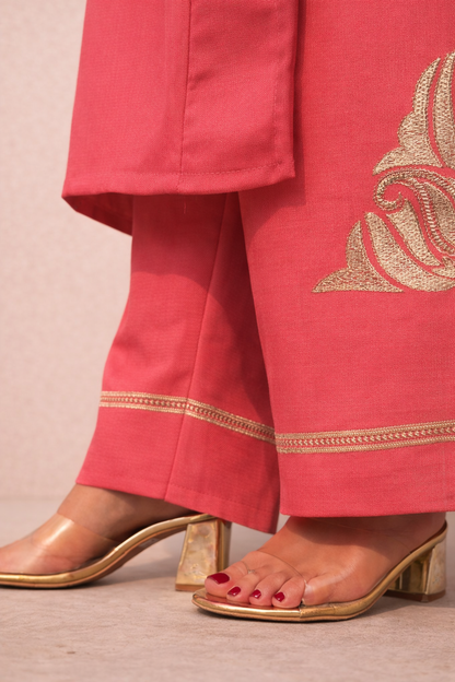 Elegant Pink Tilla Kashmiri Phiran Set