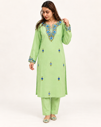 Parrot Green